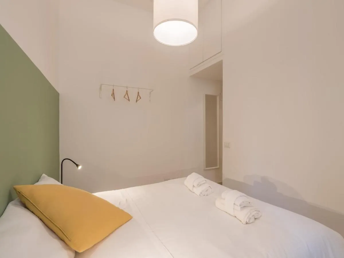 The Best Rent - Sunny Three-Bedroom Apartment Near Ottaviano Metro Stop Rome