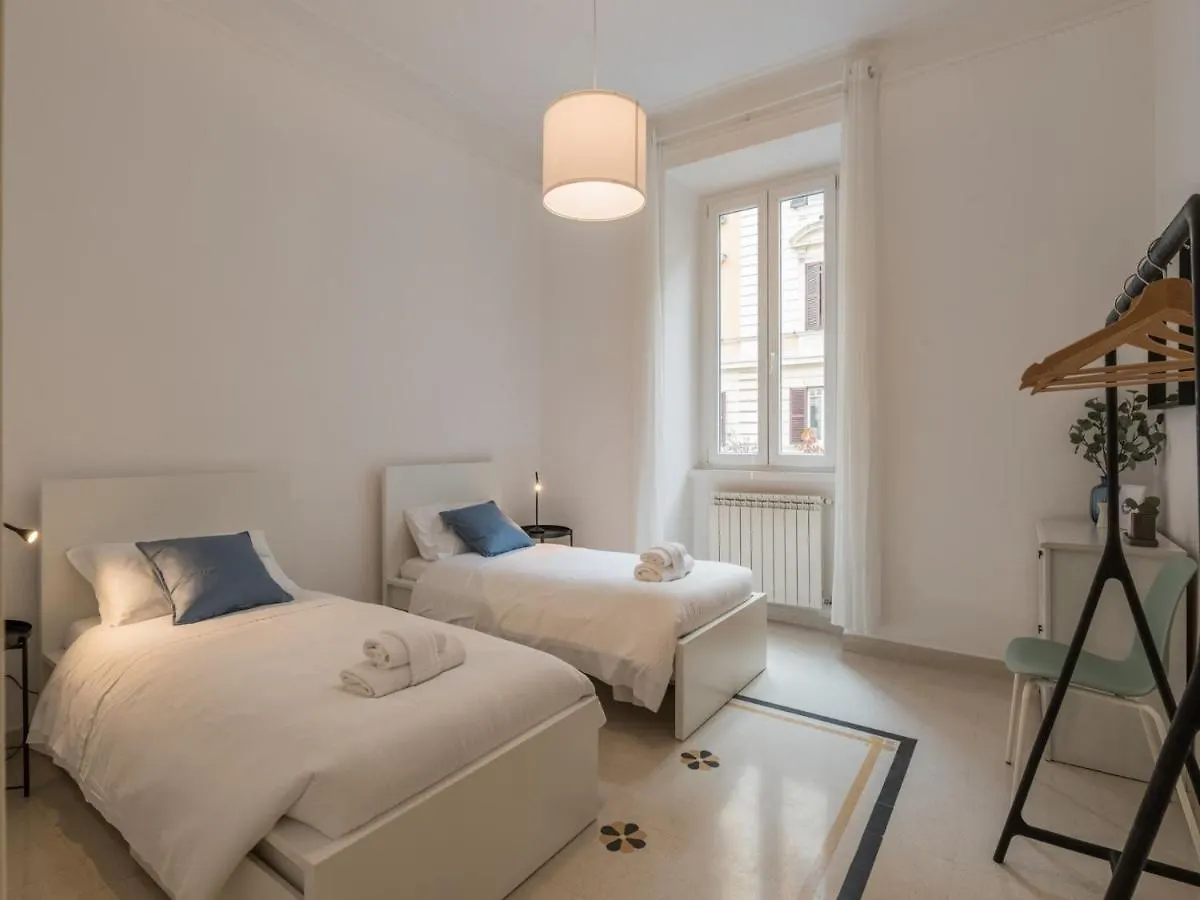 The Best Rent - Sunny Three-Bedroom Apartment Near Ottaviano Metro Stop Rome