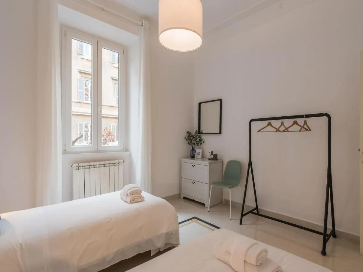 The Best Rent - Sunny Three-Bedroom Apartment Near Ottaviano Metro Stop Rome