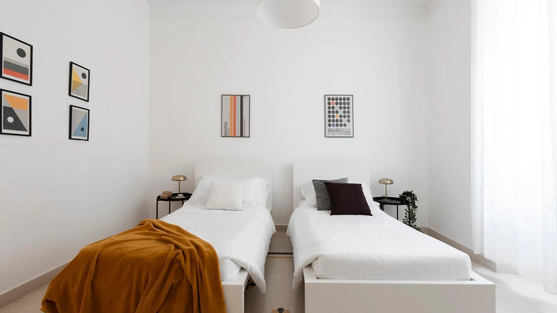The Best Rent - Sunny Three-Bedroom Apartment Near Ottaviano Metro Stop Rome