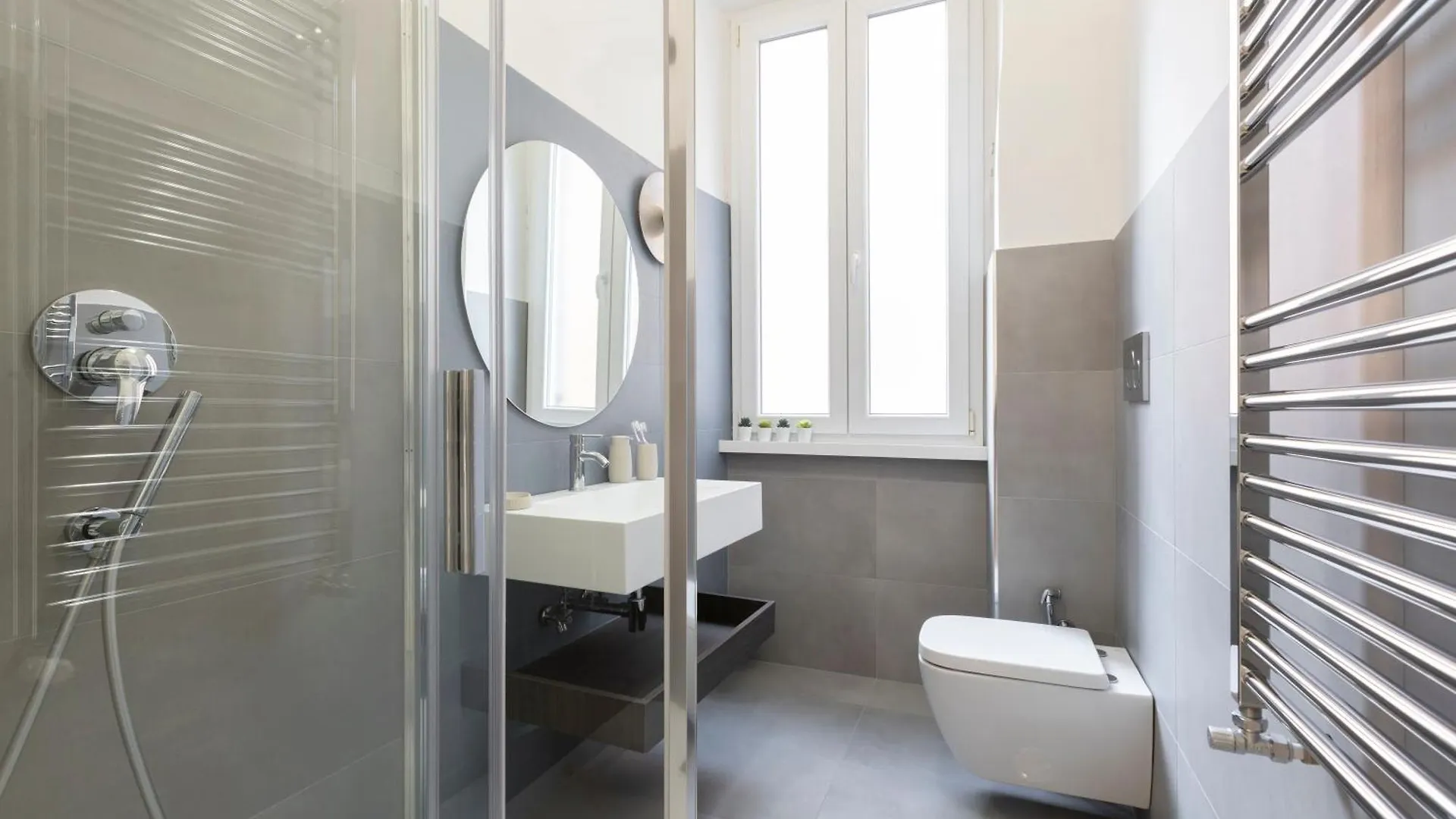 The Best Rent - Sunny Three-Bedroom Apartment Near Ottaviano Metro Stop Rome Italy