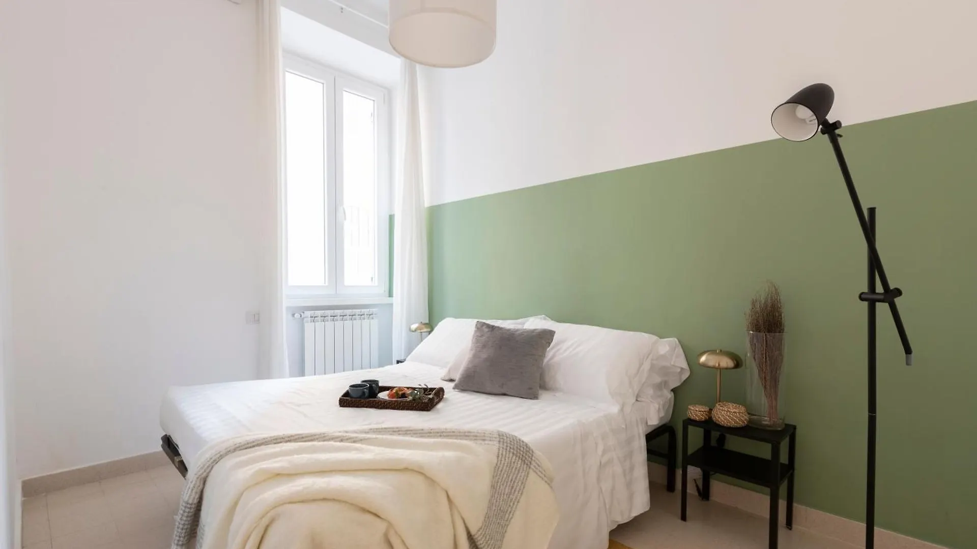 The Best Rent - Sunny Three-Bedroom Apartment Near Ottaviano Metro Stop Rome 0*,
