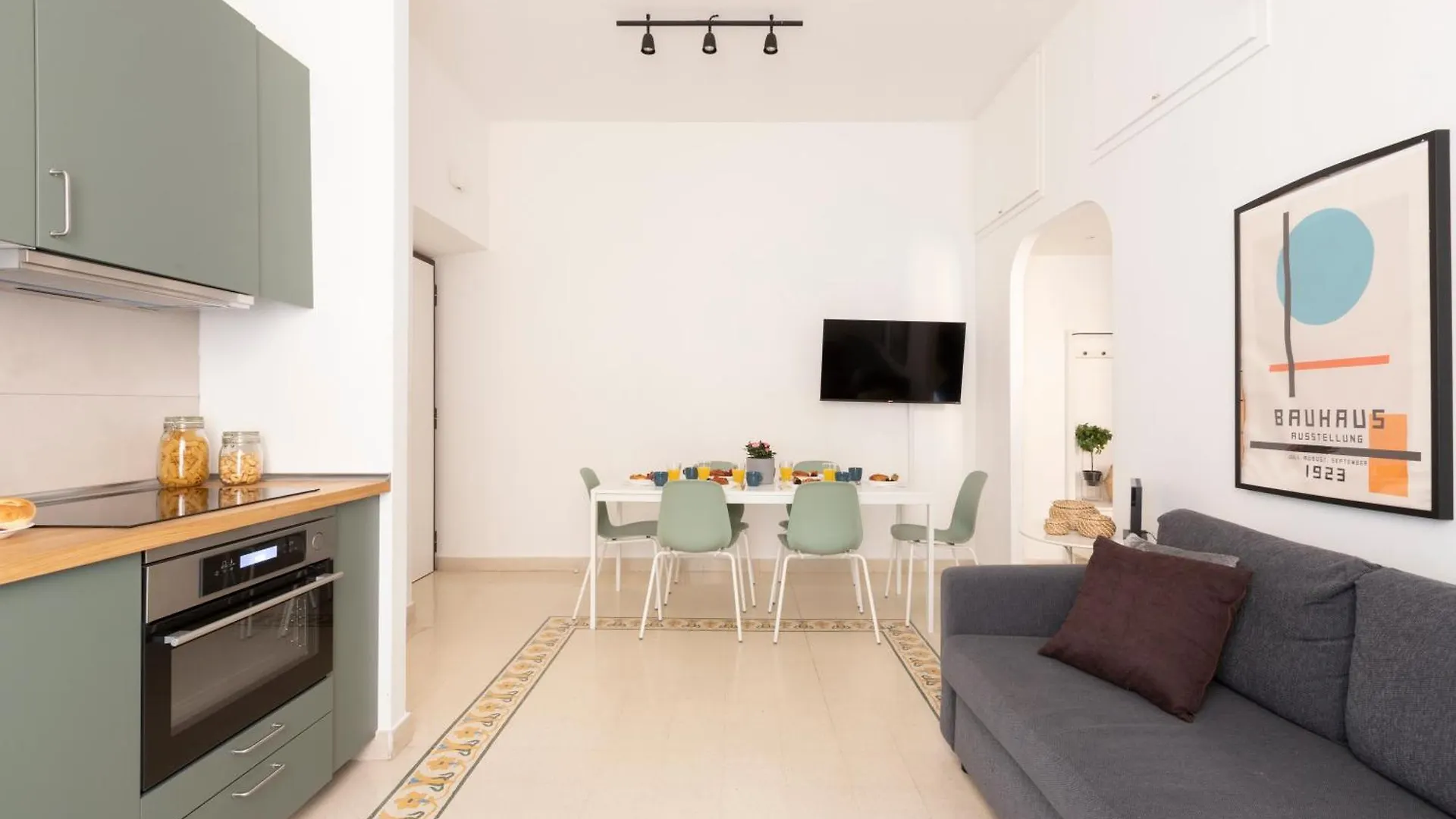 The Best Rent - Sunny Three-Bedroom Apartment Near Ottaviano Metro Stop Rome 0*,  Italy