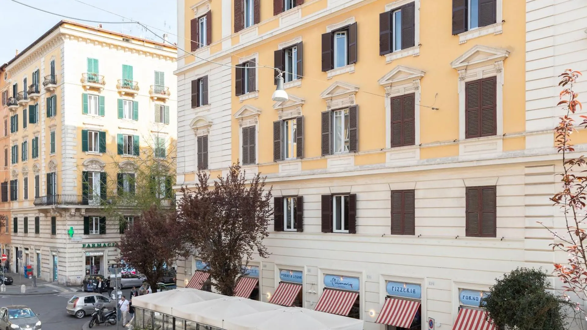 The Best Rent - Sunny Three-Bedroom Apartment Near Ottaviano Metro Stop Řím 0*,  Itálie